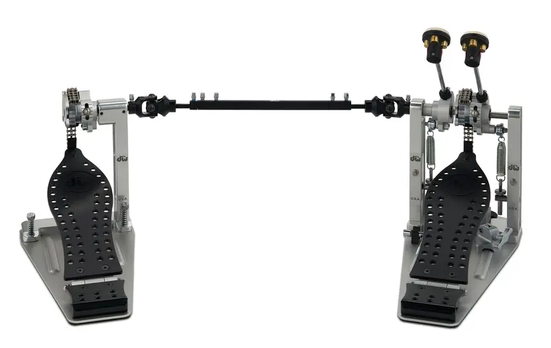 Dw Mfg Machined Chain-Drive Double Pedal With Carry Bag – Graphite 1