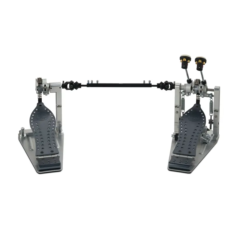 Dw Mfg Machined Chain-Drive Double Pedal With Carry Bag – Gun Metal 1